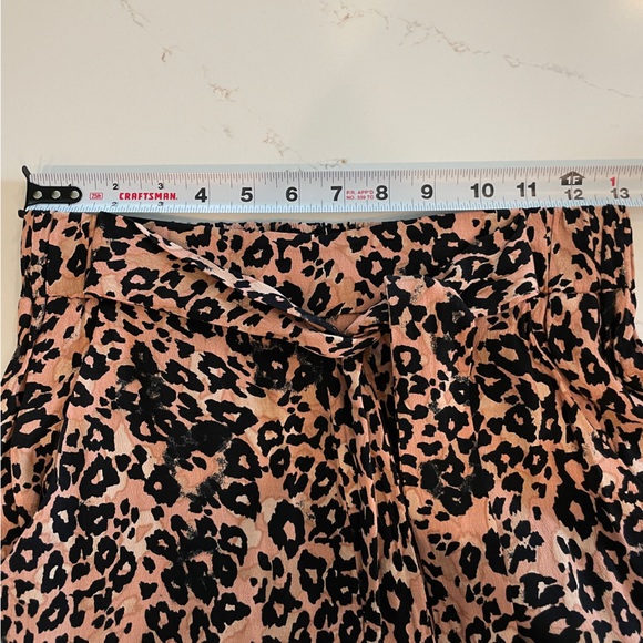 Aritzia Wilfred Faun Tan and Black Leopard Print Wide Leg Pant - cheetah print - Picture 4 of 8